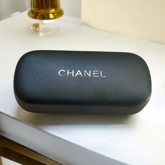 CHANEL VINTAGE 02461 CC LOGO SUNGLASSES 🕶️ - Picture 7 of 8